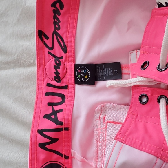 Pink shorts - Picture 5 of 8